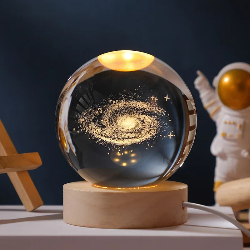 Lissabon Festival Nachttischlampe – USB LED Nachtlicht Kristallkugel Galaxy Mond 3D Lampe