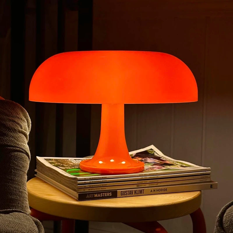Amsterdam Nachttischlampe Pilzform – LED Lampe in Elfenbein
