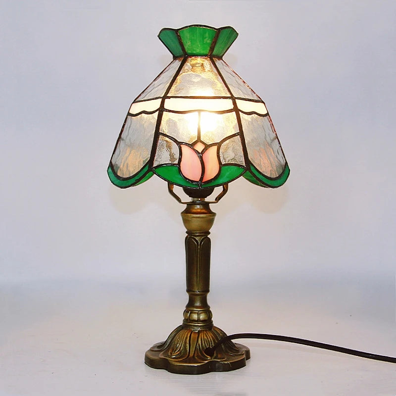 Vintage Tischlampe im Barockstil