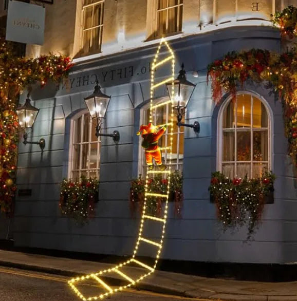 LED Weihnachtsdeko Kletternder Weihnachtsmann mit Leiter